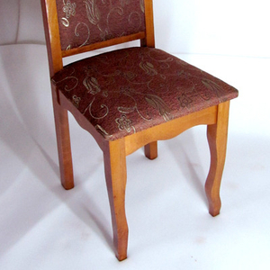 Деревянные стулья для дома