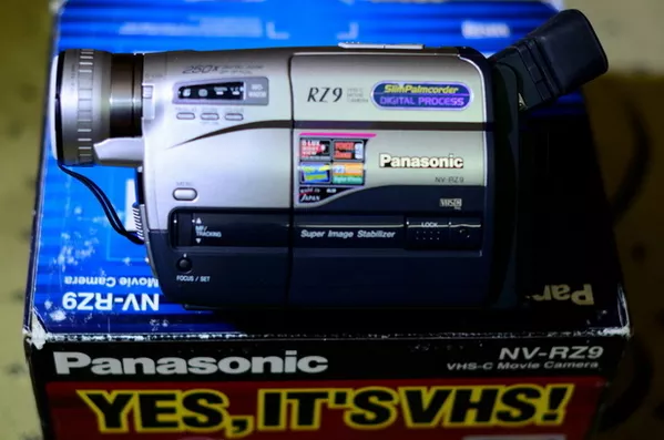 Продается видеокамера Panasonic NV- RZ9